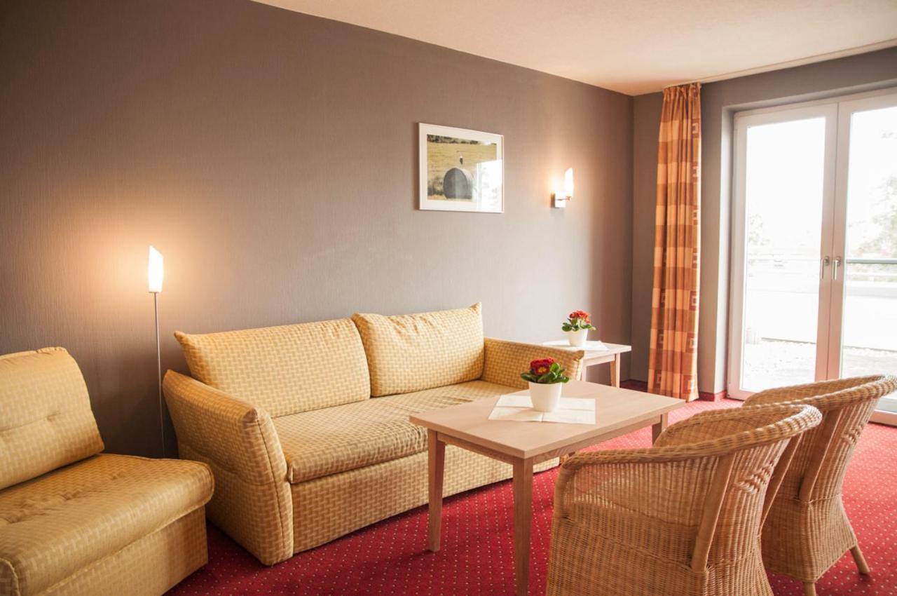 Mueritz-Strandhotel Röbel Extérieur photo
